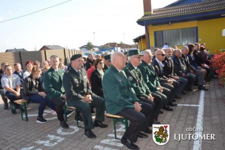 Spominsko obeležje1